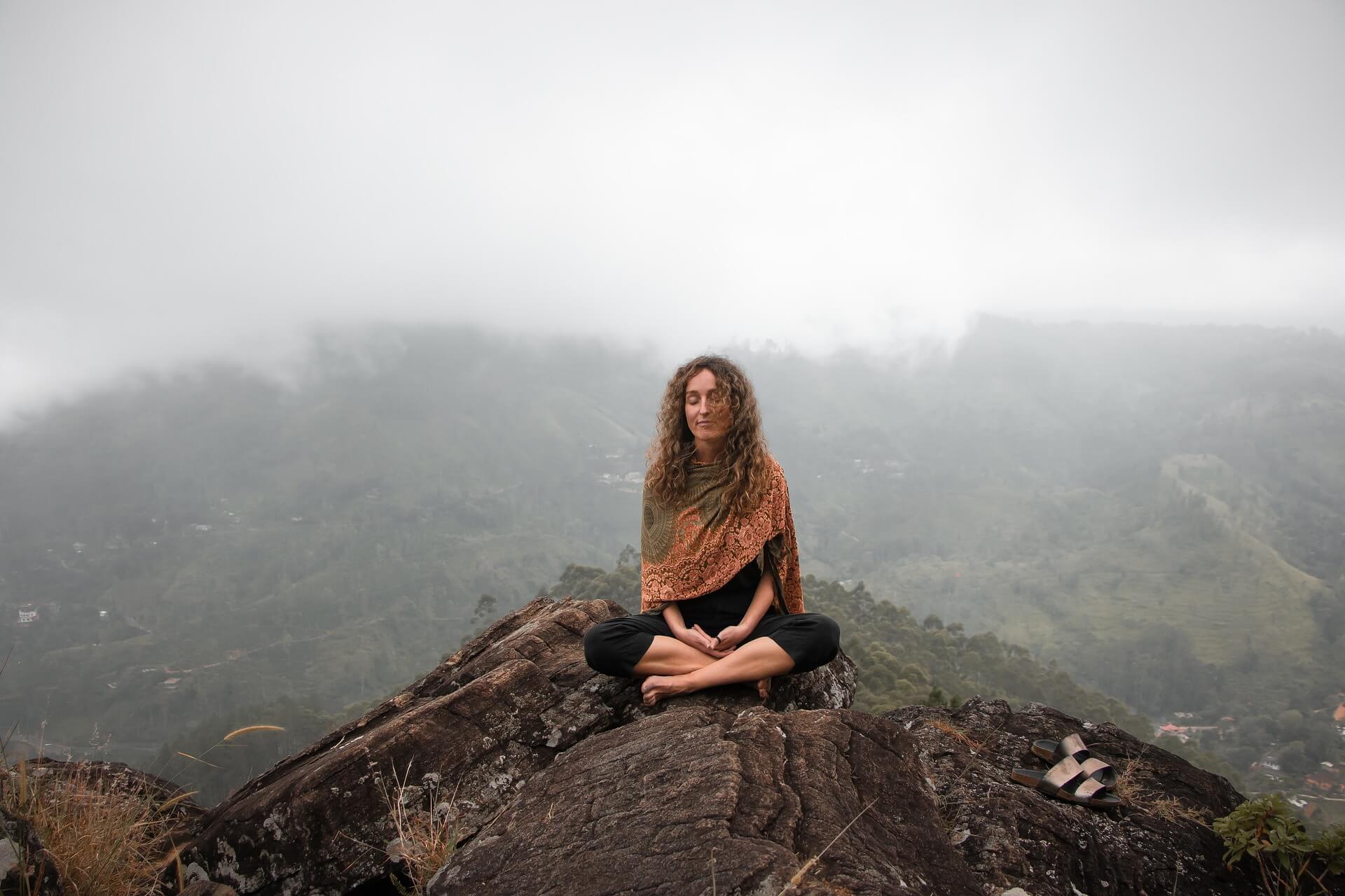 A jóga és a meditáció kapcsolata